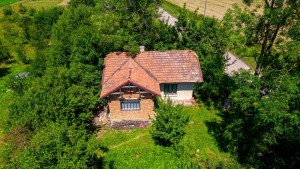 Незалежності, 1 (с. Малая Каменка, Коломыйский район) - Продається будинок, 12000 $ - АФНУ